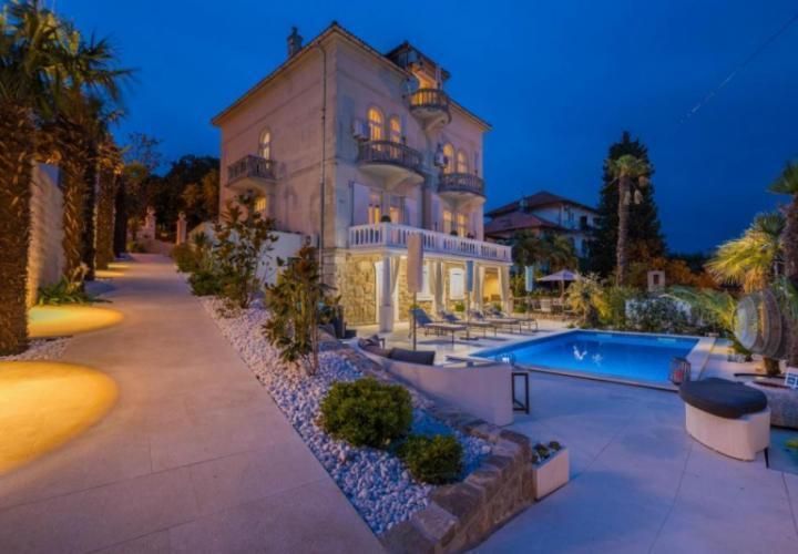 Hotel en Crikvenica, Croacia, 520 m² - imagen 1
