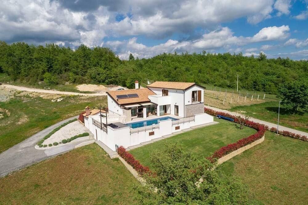 Villa Gračišće, Croacia, 273 m² - imagen 1