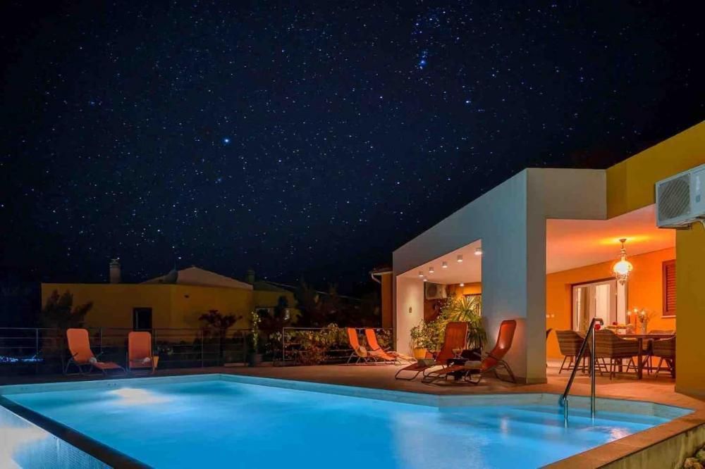 Villa à Svetvincenat, Croatie, 360 m² - image 1