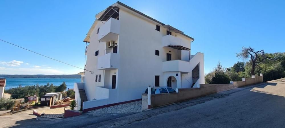 Hotel Zavala, Kroatien, 583 m² - Foto 1