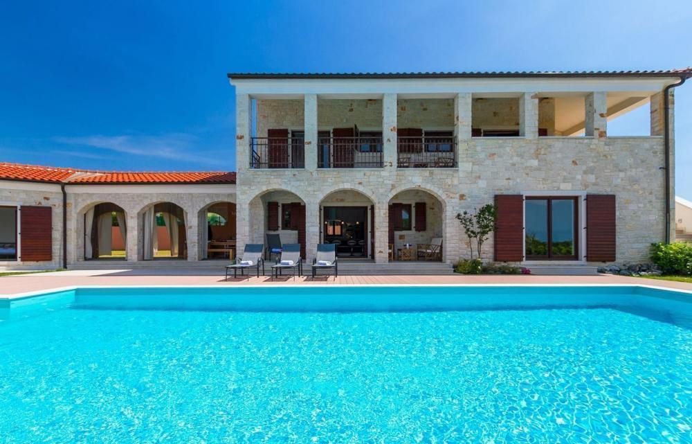 Villa in Poreč, Kroatien, 250 m² - Foto 1