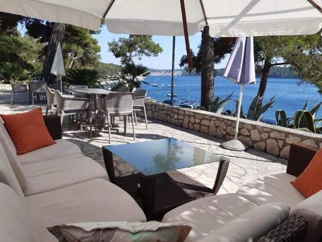 Hotel en Mali Lošinj, Croacia, 700 m² - imagen 1