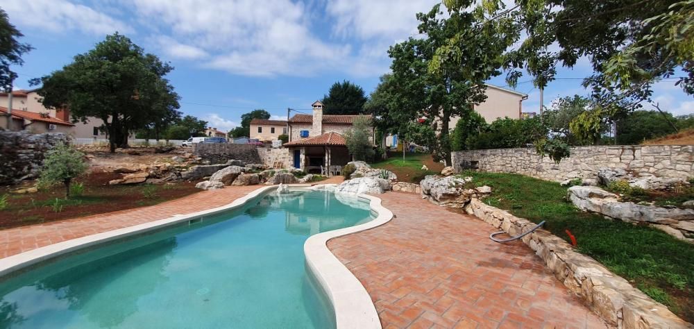 Villa Kršan, Croacia, 233 m² - imagen 1