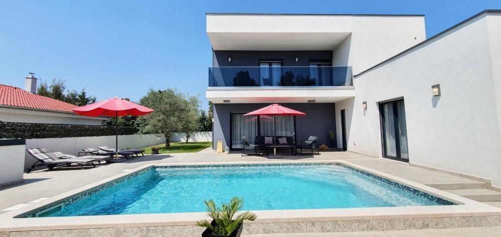 Villa Šišan, Ližnjan, Croatia, 115 m² - picture 1