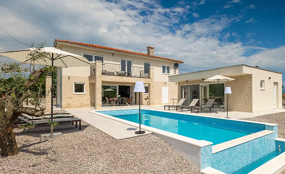 Villa in Labin, Croatia, 180 m² - picture 1
