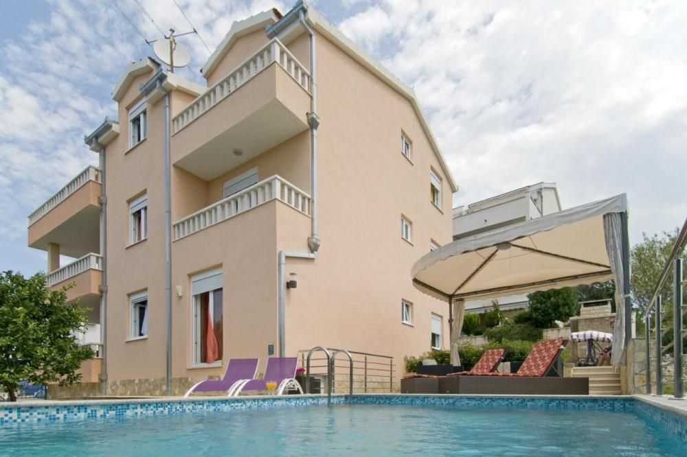 Hotel on Ciovo, Croatia, 320 m² - picture 1