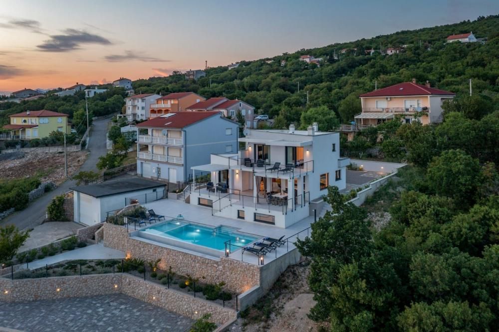 Villa à Kraljevica, Croatie, 245 m² - image 1