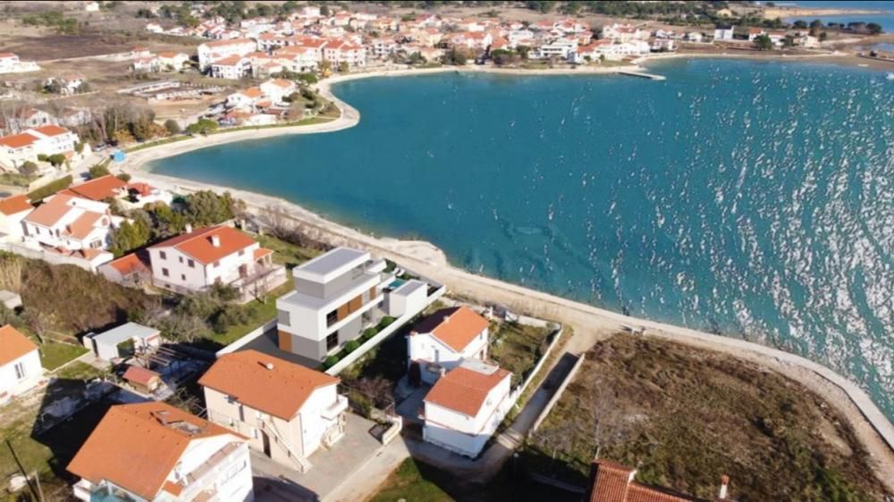 Villa à Zadar, Croatie, 237 m² - image 1