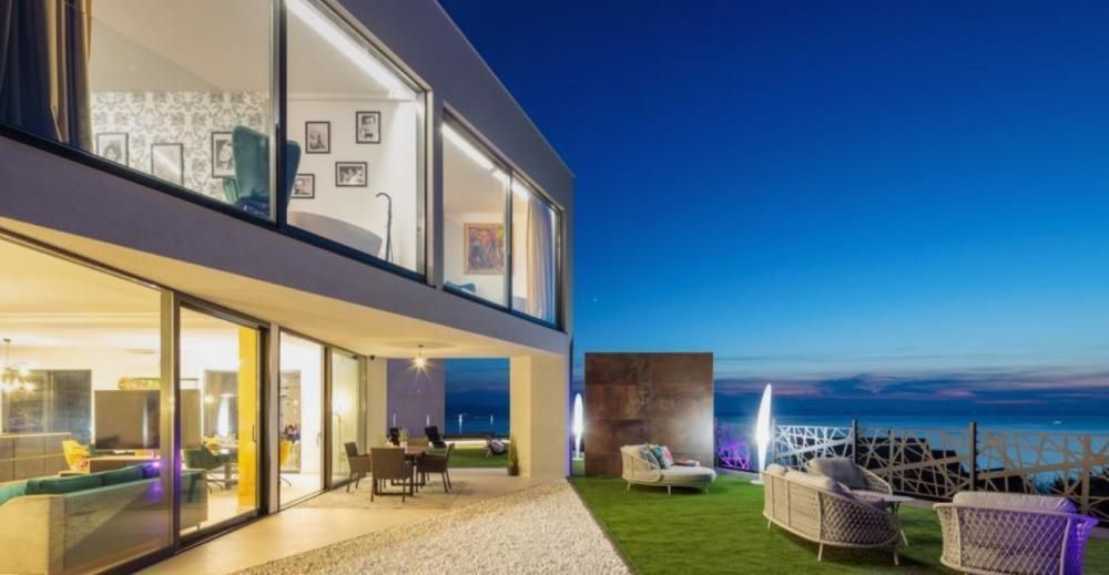 Villa à Split, Croatie, 215 m² - image 1