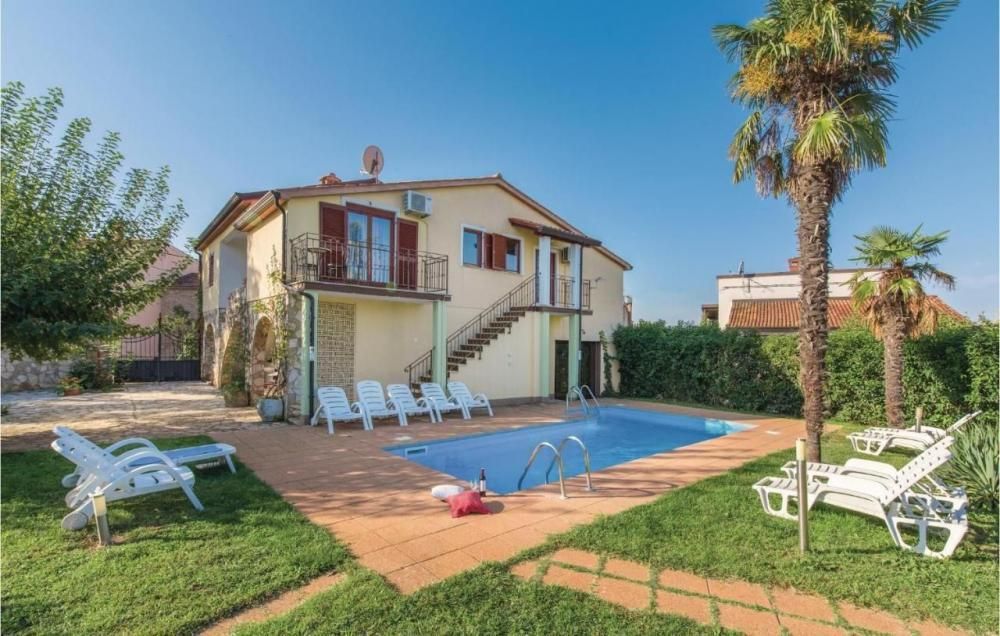 Hotel in Porec, Croatia, 300 m² - picture 1