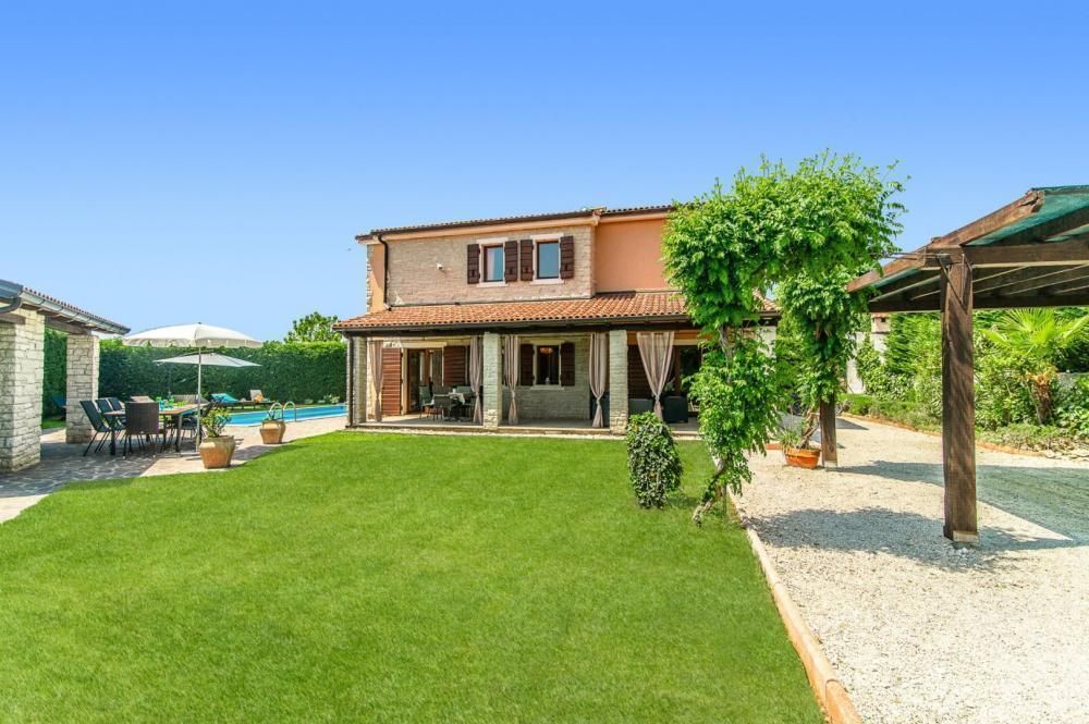 Villa à Svetvincenat, Croatie, 160 m² - image 1