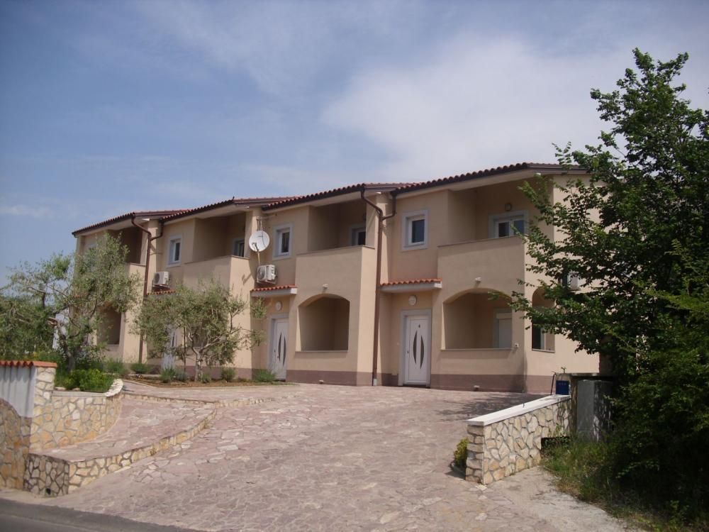 Hôtel Baška, Croatie, 380 m² - image 1