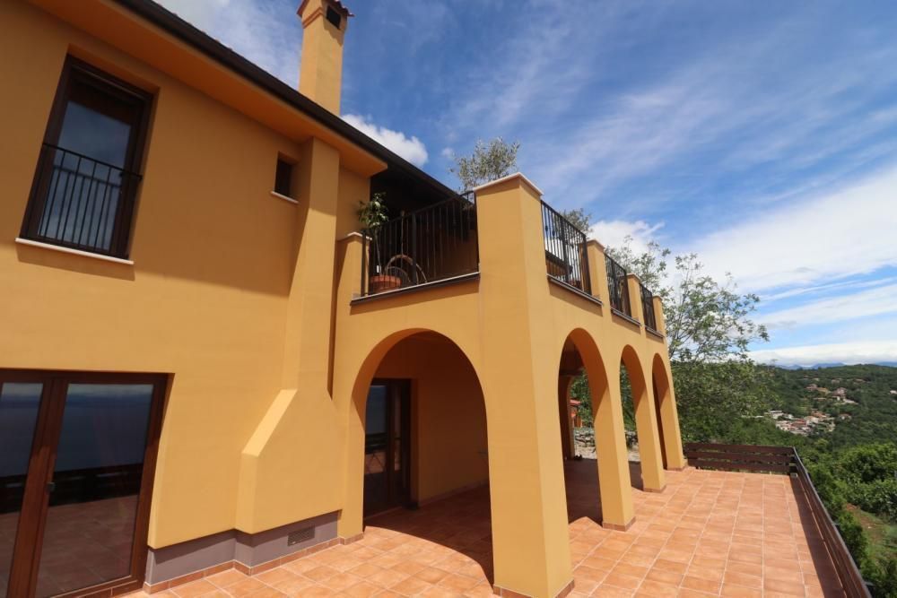Villa in Opatija, Croatia, 280 m² - picture 1