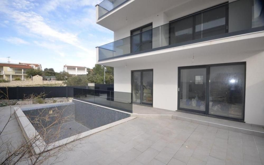 Villa in Rogoznica, Croatia, 280 m² - picture 1
