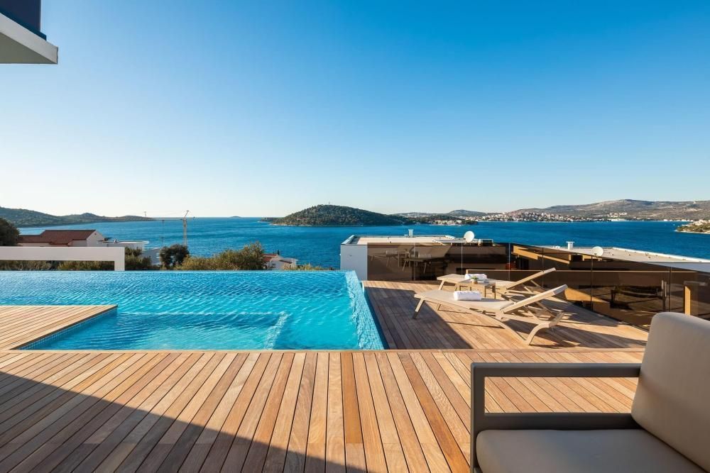 Villa en Rogoznica, Croacia, 260 m² - imagen 1