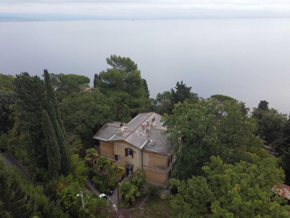 Villa in Opatija, Kroatien, 484 m² - Foto 1