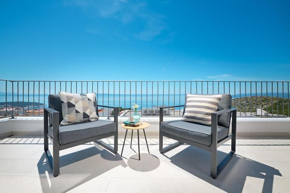 Villa à Makarska, Croatie, 200 m² - image 1