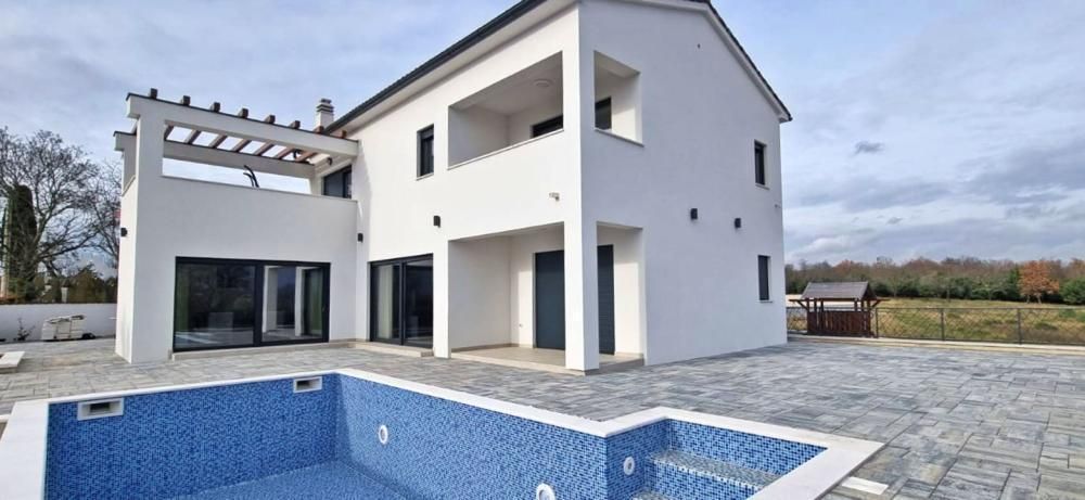 Villa Marčana, Croatia, 200 m² - picture 1