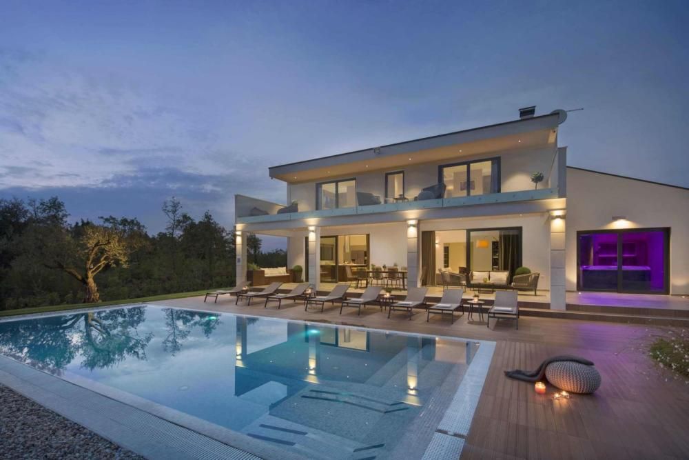 Villa en Poreč, Croacia, 305 m² - imagen 1