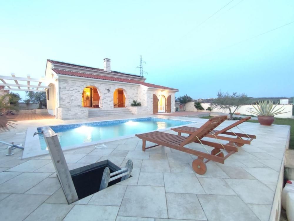 Villa en Brtonigla, Croacia, 143 m² - imagen 1
