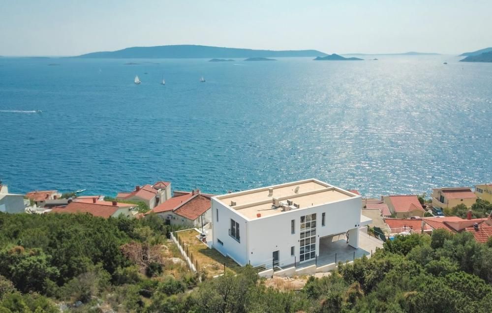 Villa en Ciovo, Croacia, 325 m² - imagen 1