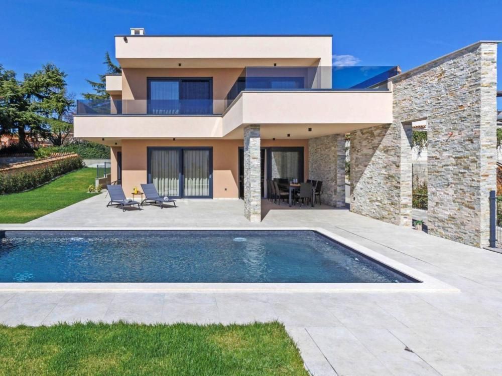 Villa en Poreč, Croacia, 220 m² - imagen 1
