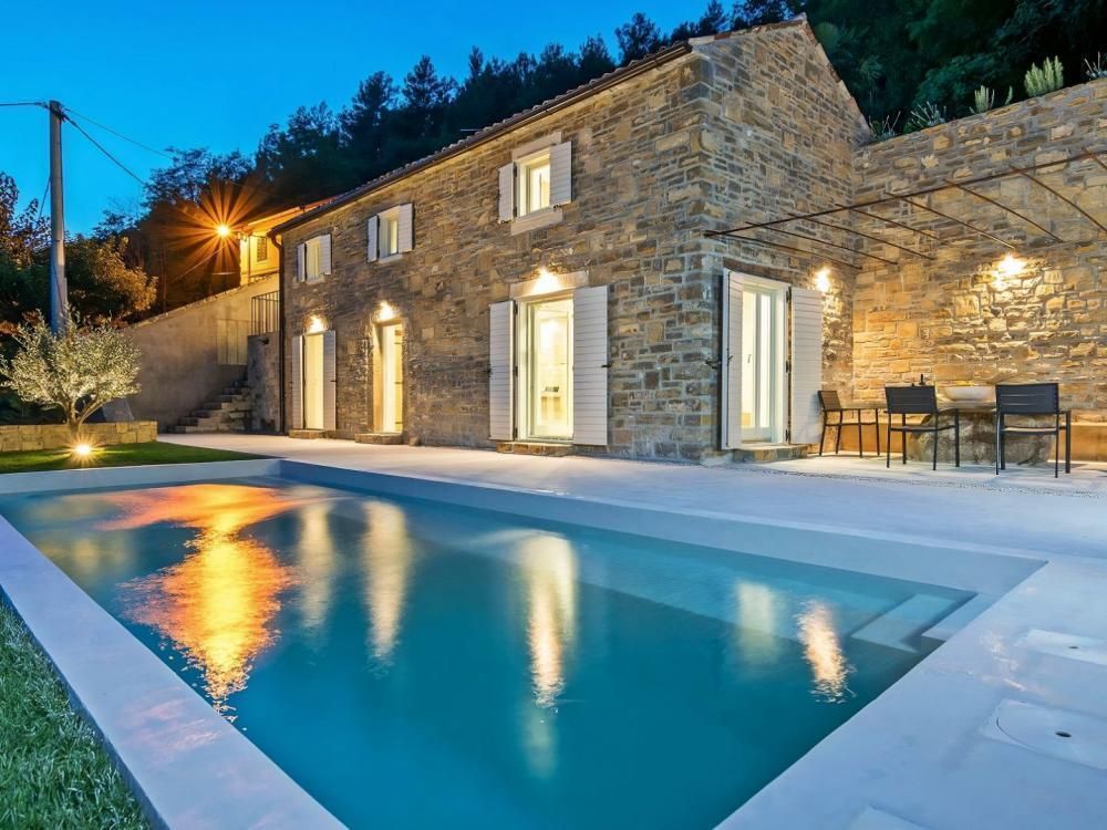 Villa en Oprtalj, Croacia, 100 m² - imagen 1