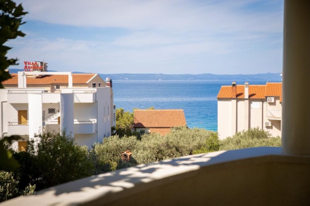 Hotel Tucepi, Croacia, 1 141 m² - imagen 1