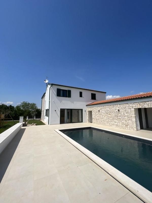 Villa Marčana, Croatia, 286 m² - picture 1