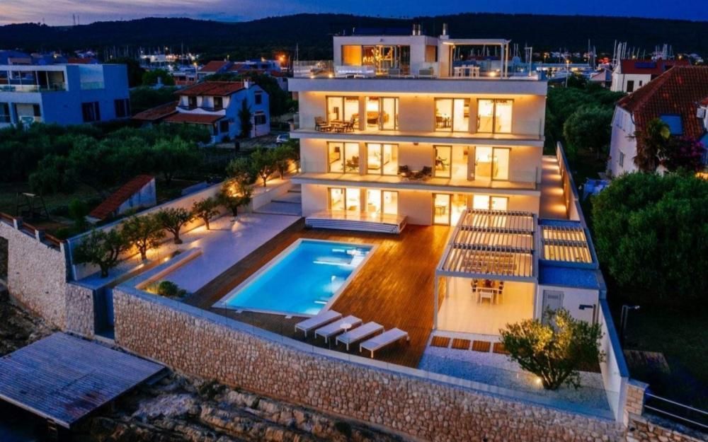 Villa in Zadar, Croatia, 700 m² - picture 1