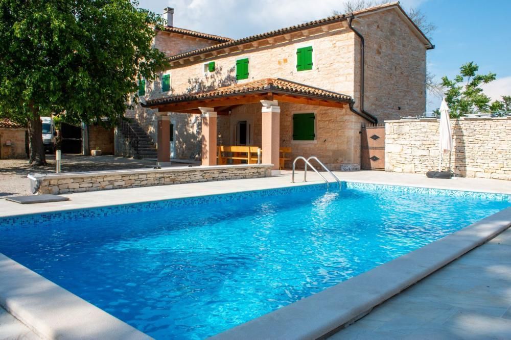 Villa Krničari, Žminj, Croacia, 220 m² - imagen 1