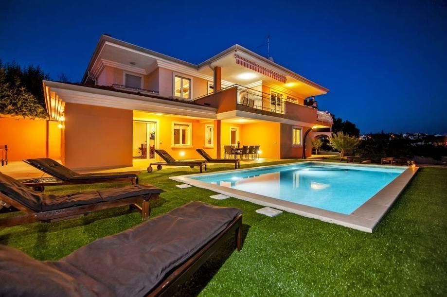 Villa en Rovinj, Croacia, 550 m² - imagen 1