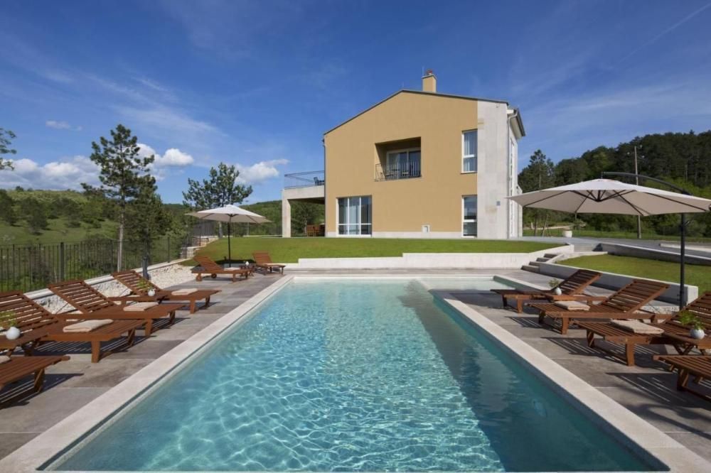 Hotel in Motovun, Croatia, 820 m² - picture 1
