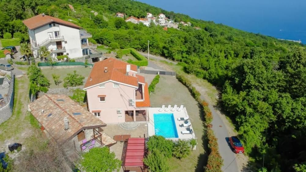 Villa in Opatija, Croatia, 500 m² - picture 1