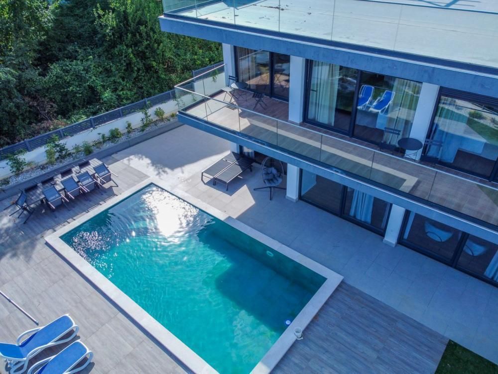 Villa in Opatija, Croatia, 400 m² - picture 1