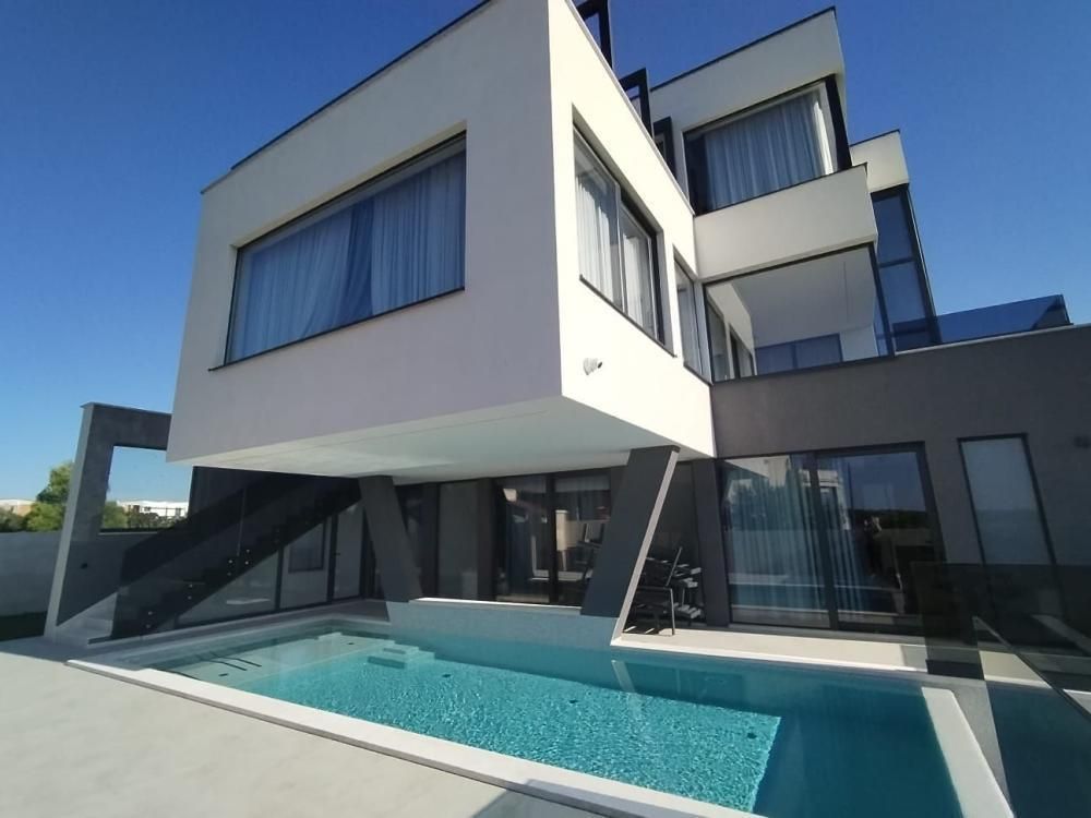 Villa en Medulin, Croacia, 420 m² - imagen 1
