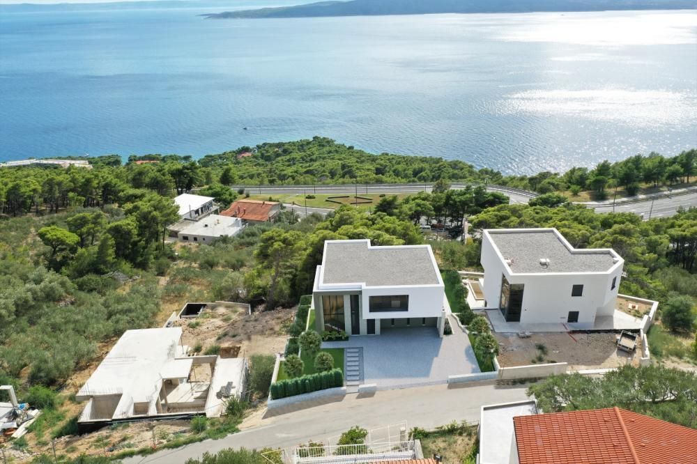 Villa Brela, Croatie, 302 m² - image 1