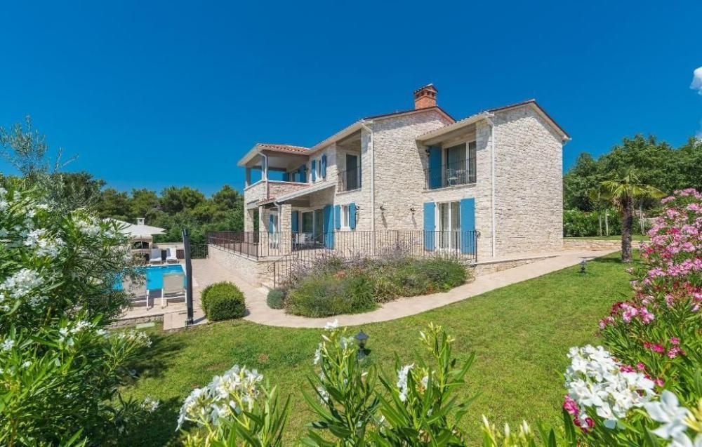 Villa Višnjan, Croatie, 355 m² - image 1