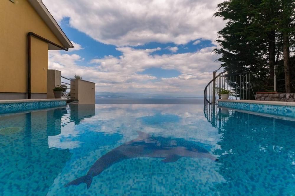 Villa à Lovran, Croatie, 380 m² - image 1