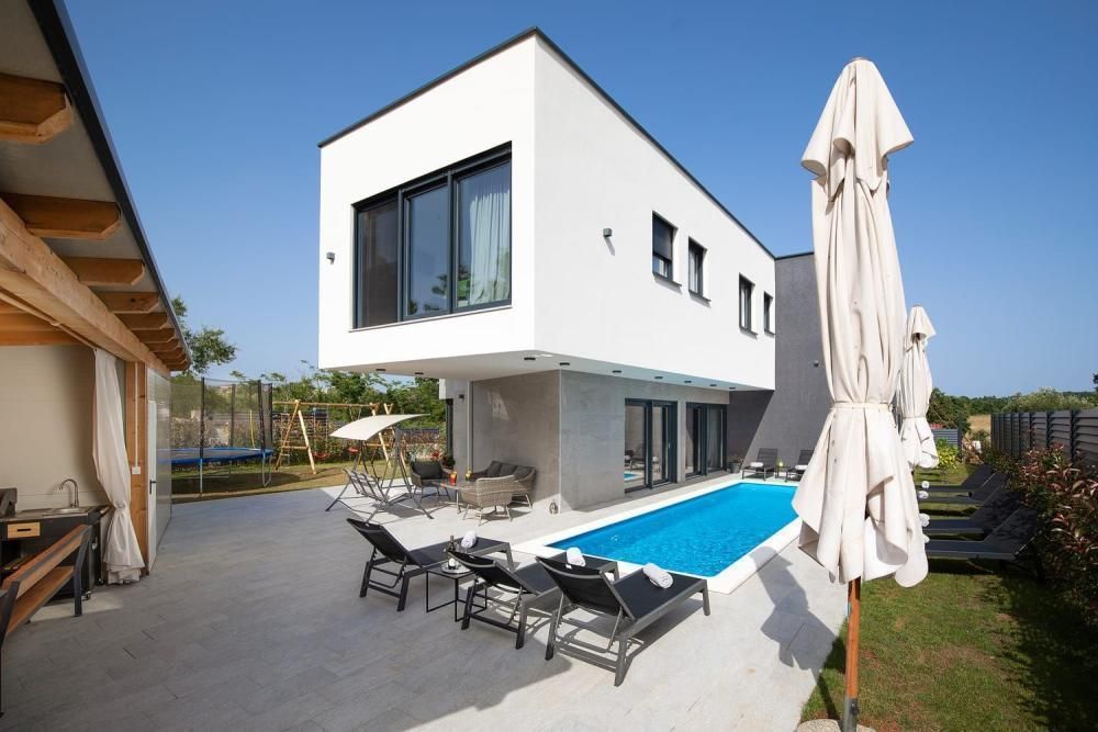 Villa in Medulin, Kroatien, 300 m² - Foto 1