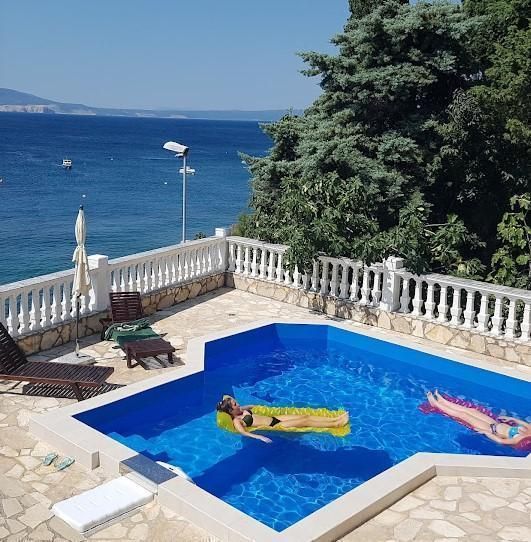 Villa en Novi Vinodolski, Croacia, 220 m² - imagen 1