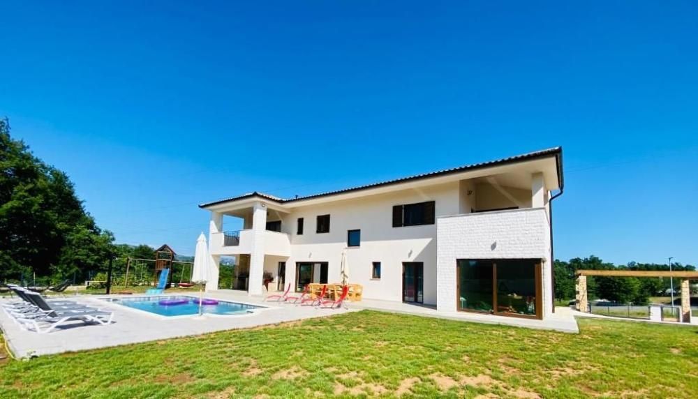 Villa à Labin, Croatie, 250 m² - image 1