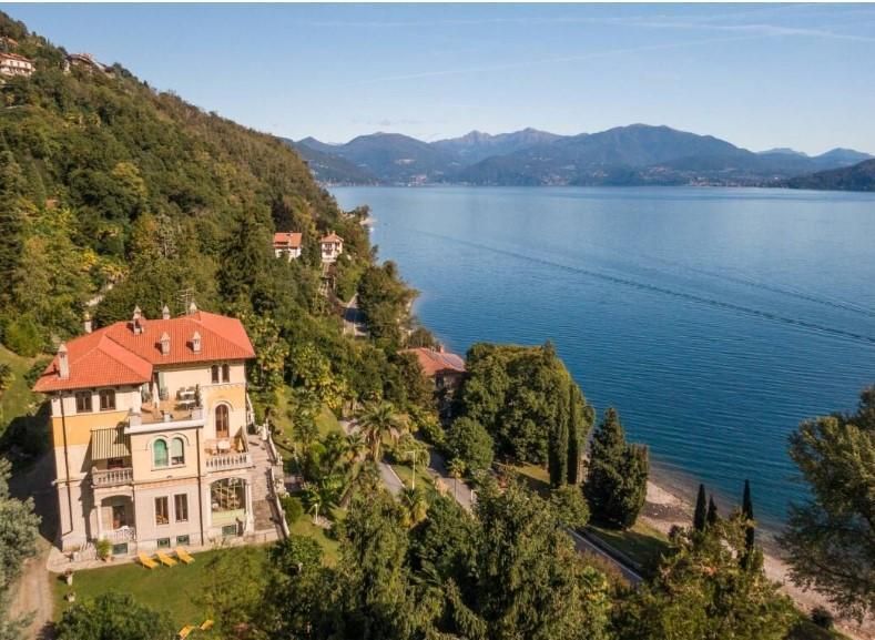 Villa en Lovran, Croacia, 1 900 m² - imagen 1
