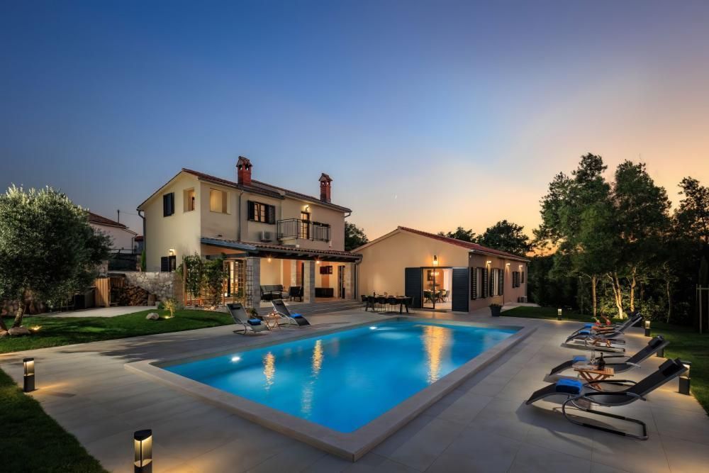 Villa à Labin, Croatie, 272 m² - image 1
