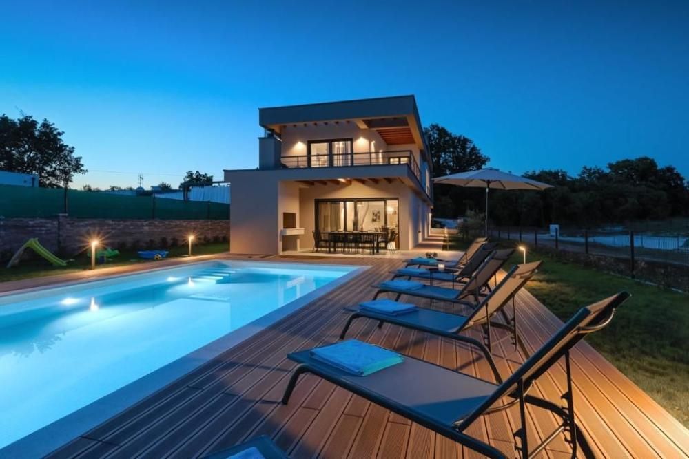 Villa à Svetvincenat, Croatie, 272 m² - image 1