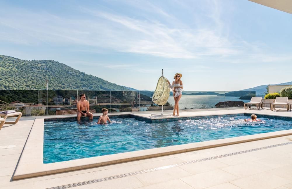 Villa en Trogir, Croacia, 1 150 m² - imagen 1
