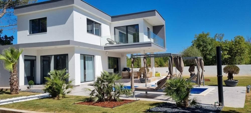 Villa in Svetvincenat, Croatia, 160 m² - picture 1