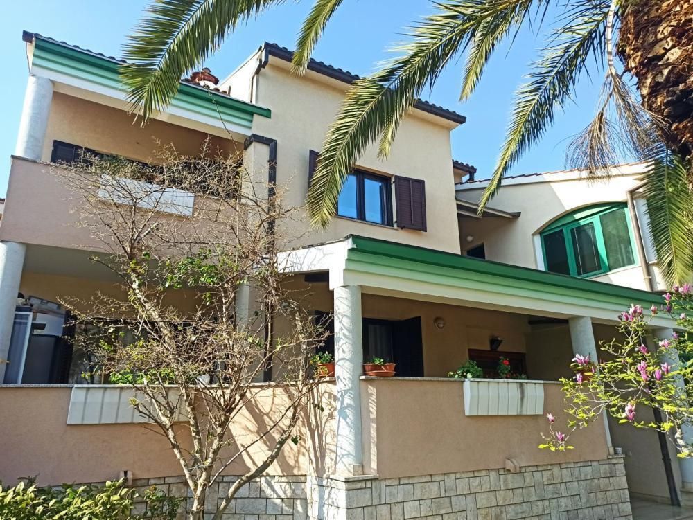 Hotel in Pula, Kroatien, 550 m² - Foto 1