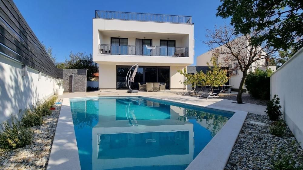 Villa in Kraljevica, Croatia, 380 m² - picture 1