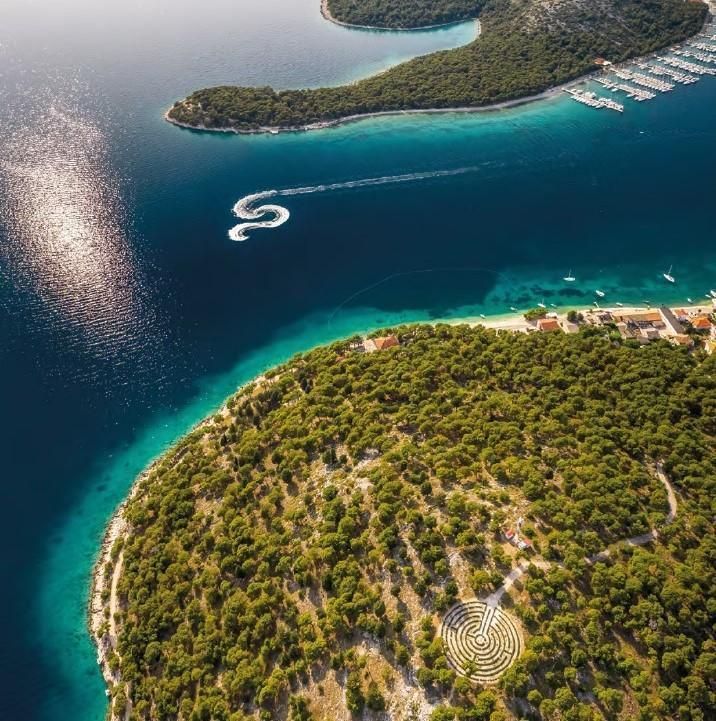 Villa en Rogoznica, Croacia, 551 m² - imagen 1